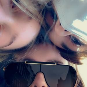 Meet your Posher, Phoenix